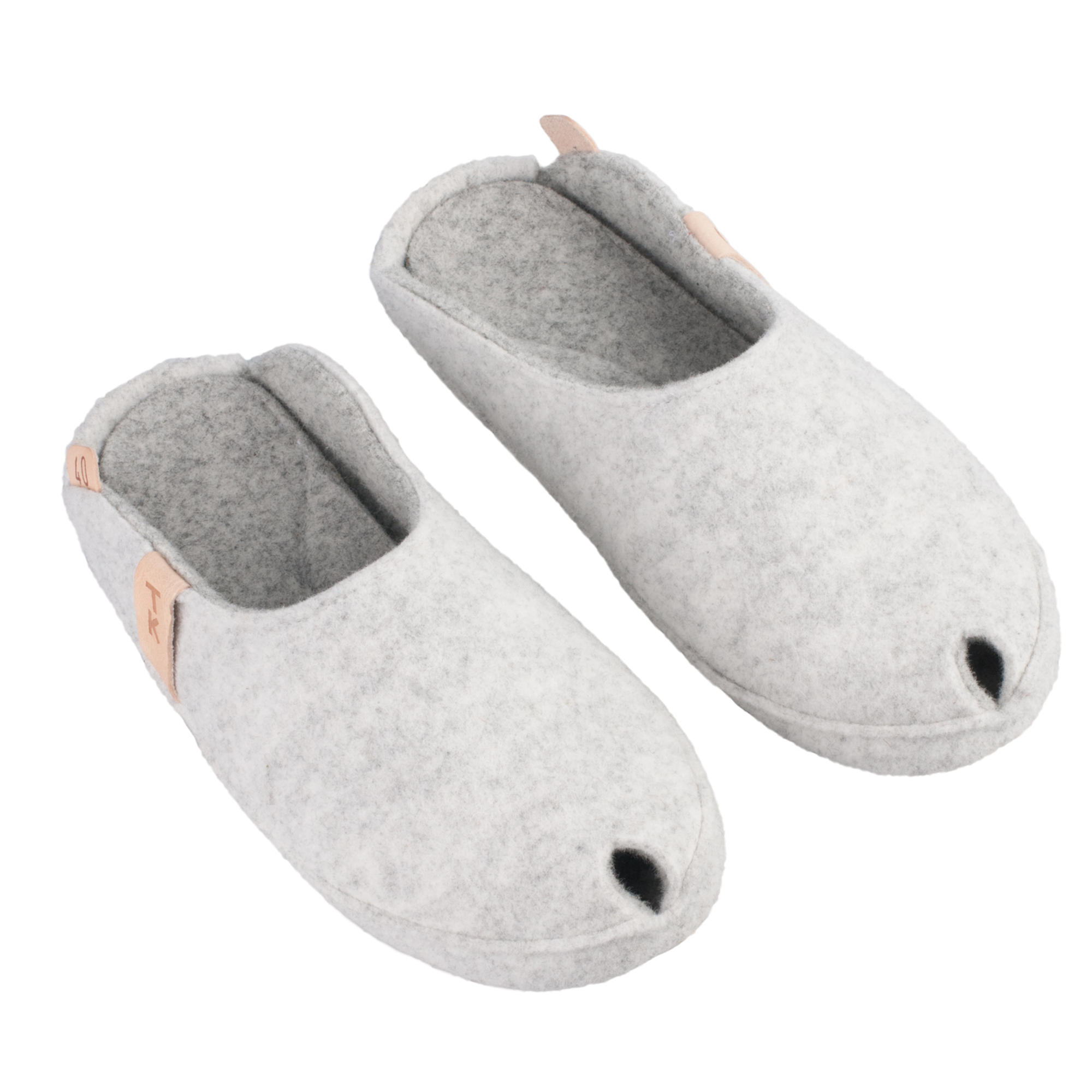 Indoor slippers, handmade in EU 